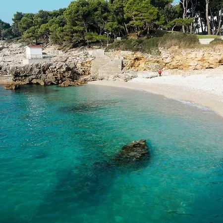 - Apartman Essa Appartement Pula