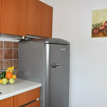 - Apartman Essa * Pula