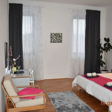 - Apartman Essa Pula