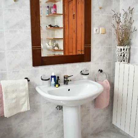 - Apartman Essa Apartment Pula
